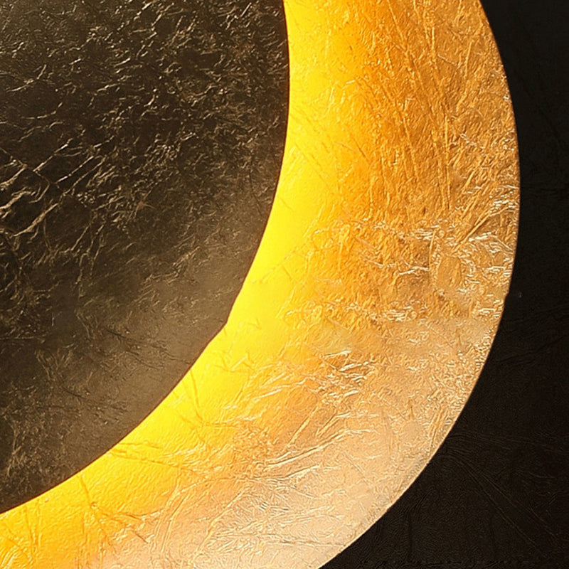 Contemporary Nordic Round Iron LED Wall Sconce Lamp For Bedroom