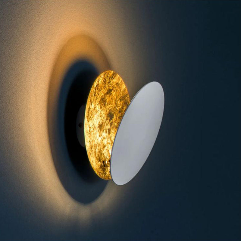 Contemporary Nordic Round Iron LED Wall Sconce Lamp For Bedroom