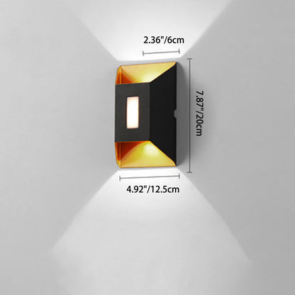 مصباح حائط LED مستطيل الشكل شبه منحرف من الألومنيوم بتصميم عصري بسيط ومقاوم للماء للفناء الخارجي 