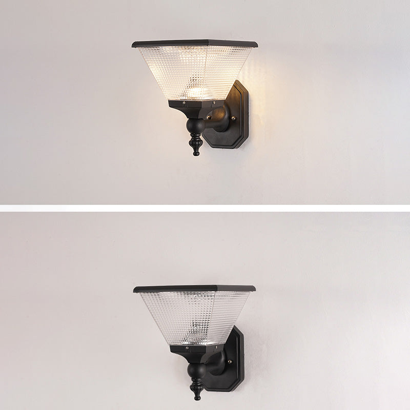 مصباح حائط LED دائري مربع الشكل مصنوع من الألومنيوم بتصميم عصري بسيط مقاوم للماء يعمل بالطاقة الشمسية للفناء الخارجي 