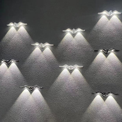 مصباح حائط LED من الألومنيوم بتصميم عصري ومبتكر مقاوم للماء للفناء الخارجي 