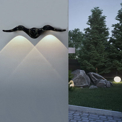 مصباح حائط LED من الألومنيوم بتصميم عصري ومبتكر مقاوم للماء للفناء الخارجي 