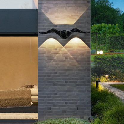 مصباح حائط LED من الألومنيوم بتصميم عصري ومبتكر مقاوم للماء للفناء الخارجي 