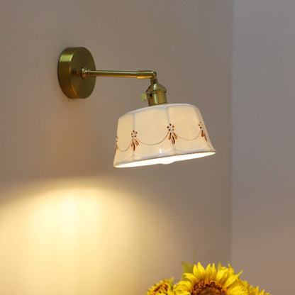 Traditional Vintage Round Hand Painted Pattern Brass Ceramic 1-Light Wall Sconce Lamp For Bedroom