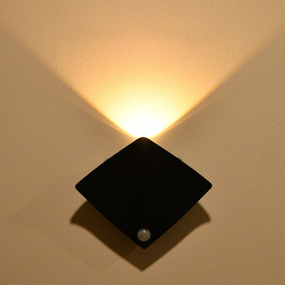Modern Minimalist Sensor Diamond Devilfish Shape Acrylic LED Wall Sconce Lamp For Living Room