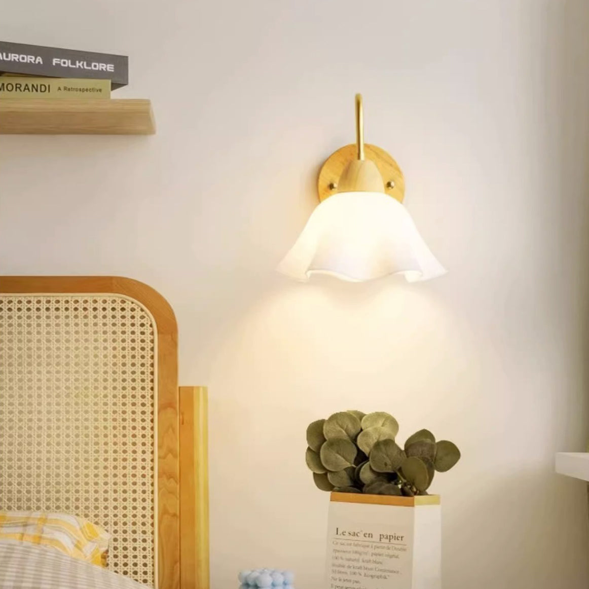 Contemporary Nordic Flower Curved Pole Acrylic Shade Wood Frame 1-Light Wall Sconce Lamp For Bedroom