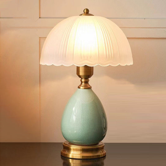 Traditional European Vase Ceramic Base Round Lace Dome Glass Shade 1-Light Table Lamp For Bedroom