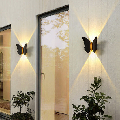 مصباح حائط LED من الألومنيوم على شكل فراشة مقاوم للماء بتصميم عصري بسيط للفناء الخارجي 