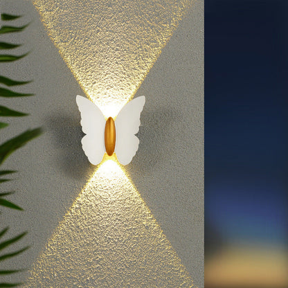 مصباح حائط LED من الألومنيوم على شكل فراشة مقاوم للماء بتصميم عصري بسيط للفناء الخارجي 