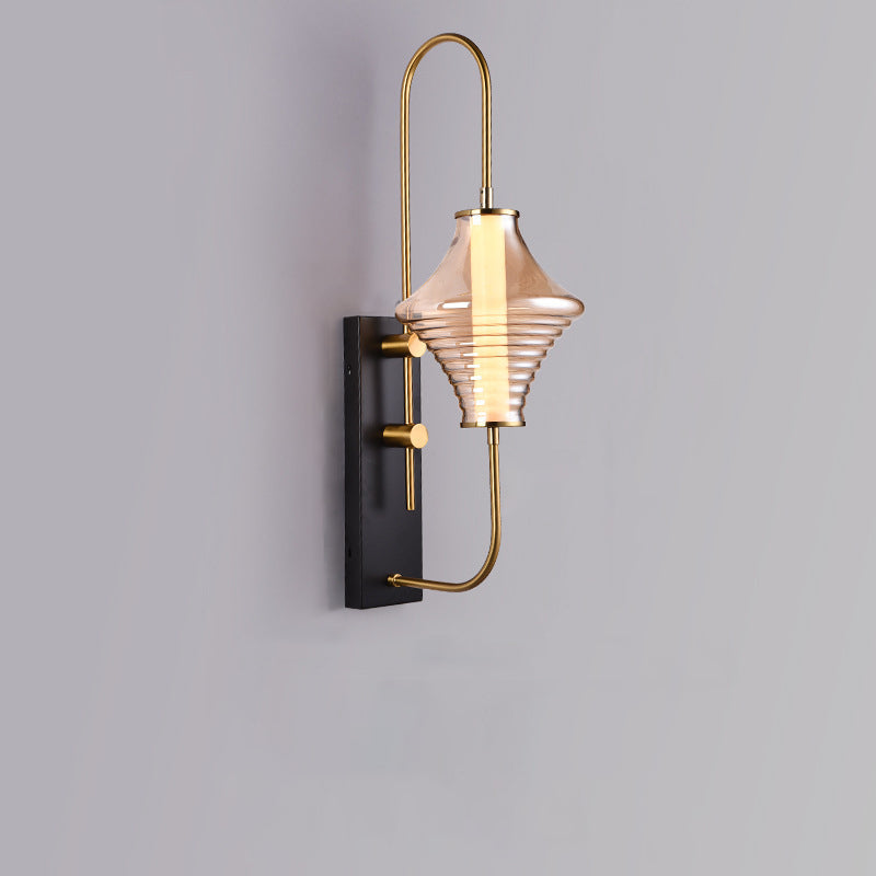 مصباح حائط LED بتصميم جيروسكوب طويل معاصر من الشمال مع إطار حديدي وغطاء زجاجي لغرفة المعيشة 