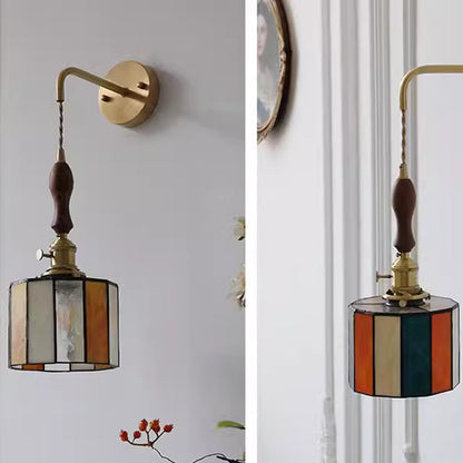 Traditional Vintage Round Trapezoidal Polygonal Brass Stained Glass Shade 1-Light Wall Sconce Lamp For Living Room