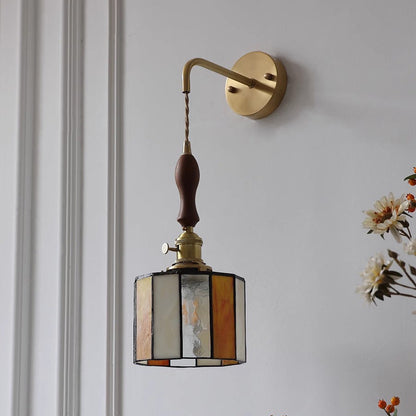 Traditional Vintage Round Trapezoidal Polygonal Brass Stained Glass Shade 1-Light Wall Sconce Lamp For Living Room