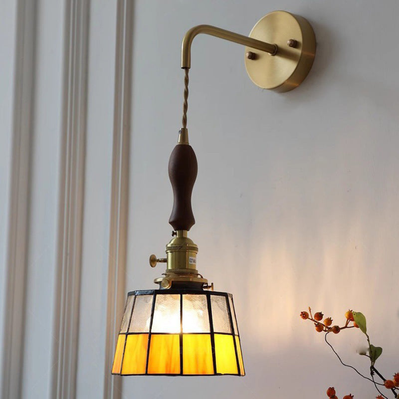 Traditional Vintage Round Trapezoidal Polygonal Brass Stained Glass Shade 1-Light Wall Sconce Lamp For Living Room