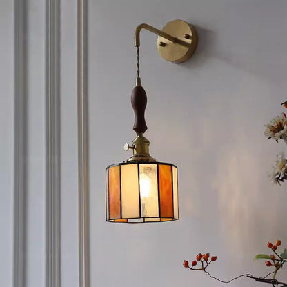 Traditional Vintage Round Trapezoidal Polygonal Brass Stained Glass Shade 1-Light Wall Sconce Lamp For Living Room