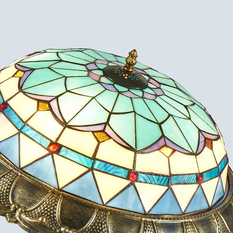 Traditional Tiffany Round Dome Iron Stained Glass LED Flush Mount Ceiling Light For Living Room