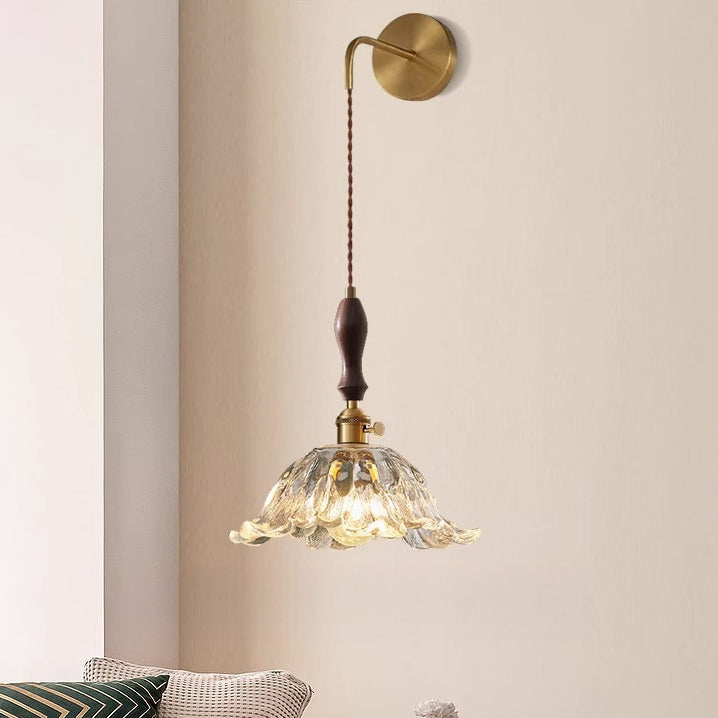 Traditional Japanese Round Dome Flower Brass Glass Shade 1-Light Wall Sconce Lamp For Living Room