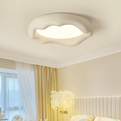 Contemporary Nordic Round Iceberg Shape Iron Frame Resin LED Flush Mount Ceiling Light For Bedroom