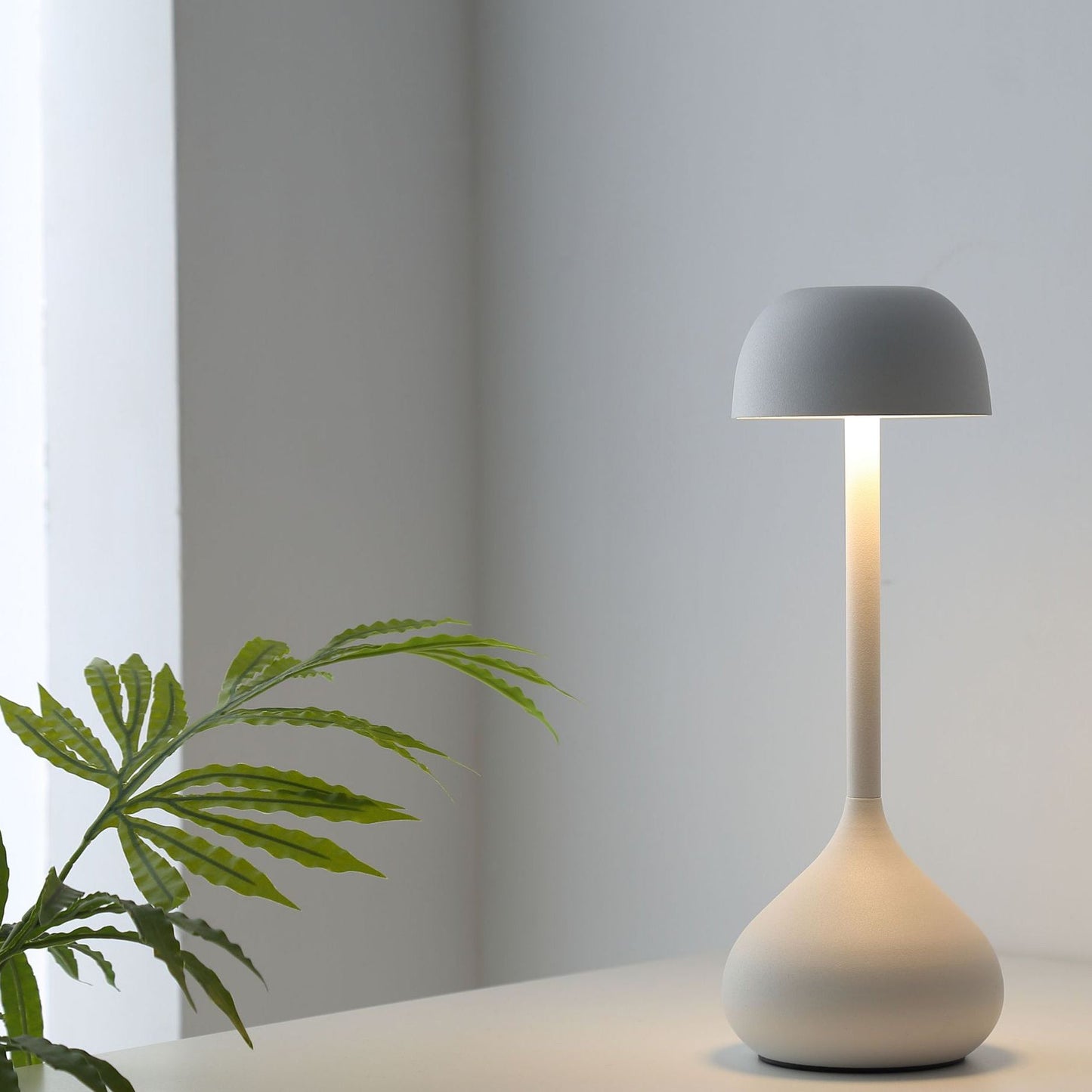 Contemporary Nordic Round Cylinder Aluminum LED Table Lamp For Living Room