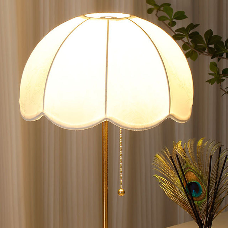Traditional Vintage Dome Fabric Iron 1-Light Table Lamp For Living Room