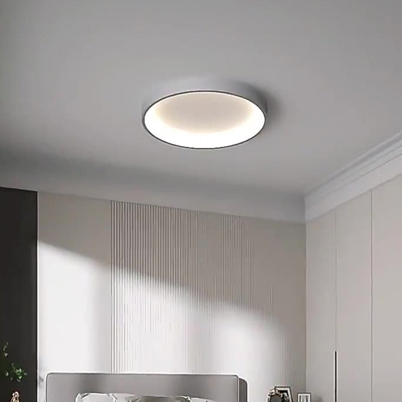 Contemporary Nordic Round Aluminum Acrylic LED Flush Mount Ceiling Light For Living Room