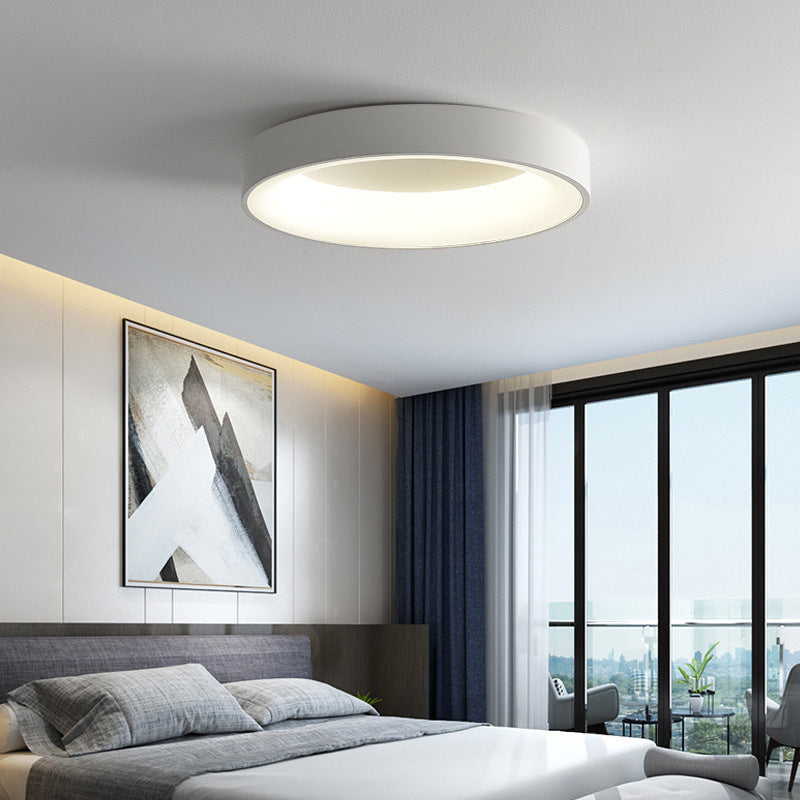 Contemporary Nordic Round Aluminum Acrylic LED Flush Mount Ceiling Light For Living Room