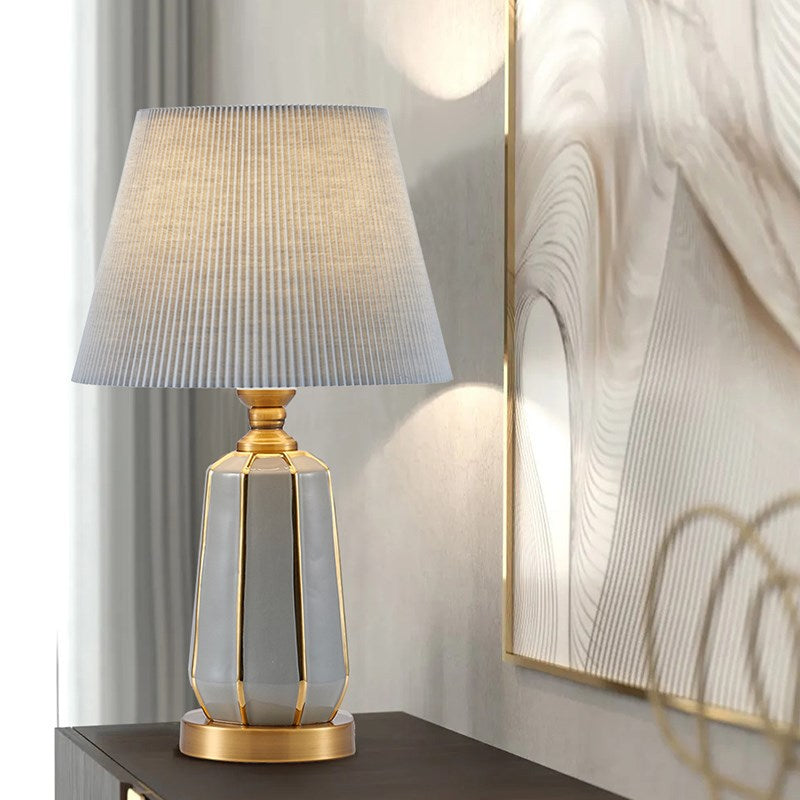 Traditional Vintage Drum Ceramic Fabric 1-Light Table Lamp For Living Room