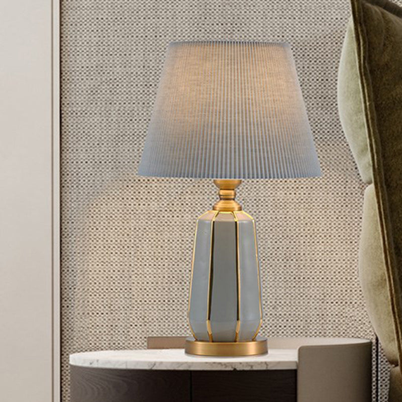Traditional Vintage Drum Ceramic Fabric 1-Light Table Lamp For Living Room