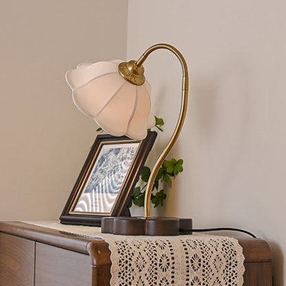 Traditional Vintage Flower Wood Copper Fabric 1-Light Table Lamp For Living Room