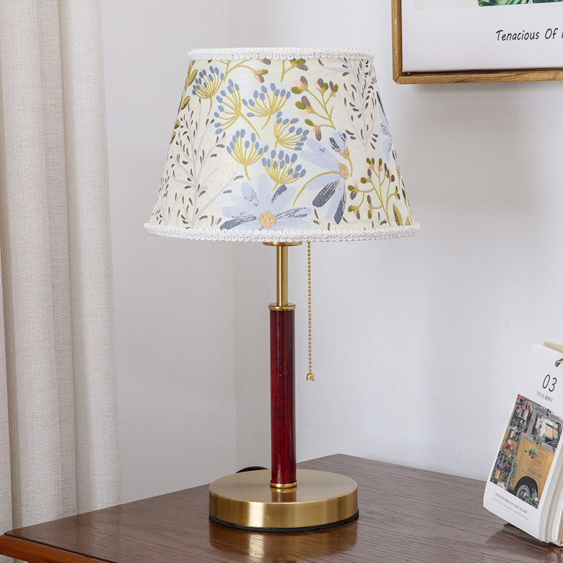 Traditional Vintage Drum Iron Fabric 1-Light Table Lamp For Living Room