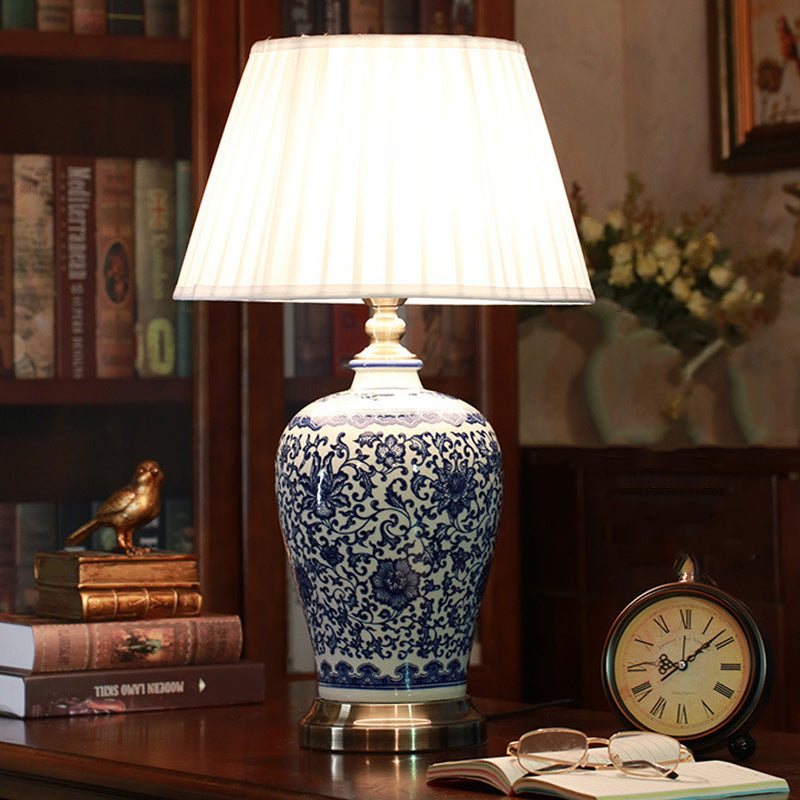 Traditional Chinese Drum Ceramic Fabric 1-Light Table Lamp For Living Room
