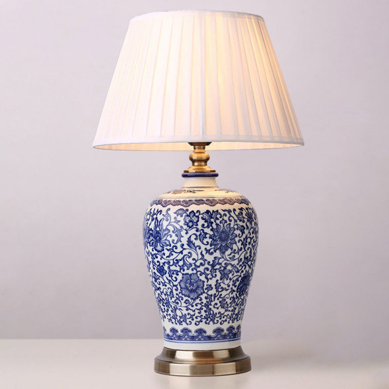 Traditional Chinese Drum Ceramic Fabric 1-Light Table Lamp For Living Room