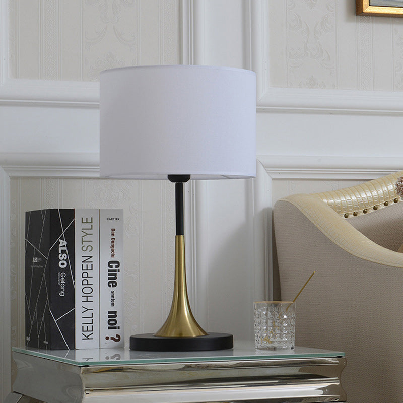 Contemporary Nordic Cylinder Iron Fabric 1-Light Table Lamp For Living Room