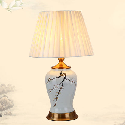 Traditional Chinese Drum Iron Ceramic Fabric 1-Light Table Lamp For Living Room