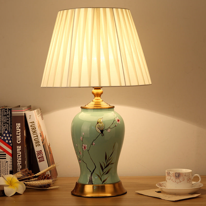 Traditional Chinese Drum Iron Ceramic Fabric 1-Light Table Lamp For Living Room