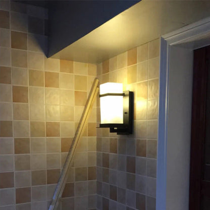 Modern Minimalist Rectangular Iron Glass 1-Light Wall Sconce Lamp For Garden
