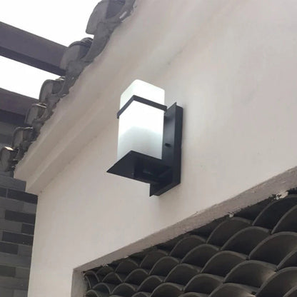 Modern Minimalist Rectangular Iron Glass 1-Light Wall Sconce Lamp For Garden