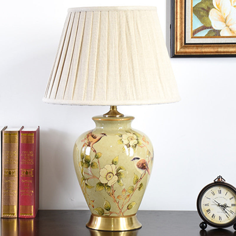 Traditional Chinese Drum Ceramic Fabric 1-Light Table Lamp For Living Room