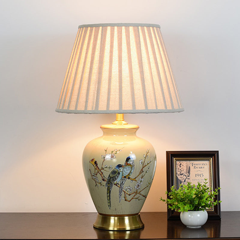 Traditional Chinese Drum Ceramic Fabric 1-Light Table Lamp For Living Room