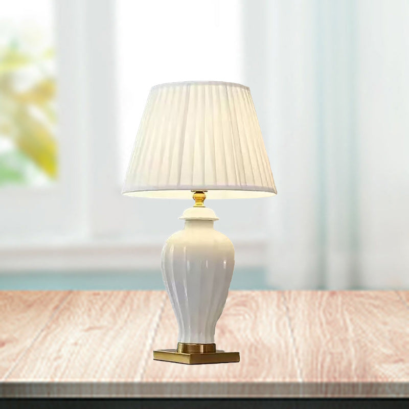 Traditional Chinese Drum Ceramic Fabric 1-Light Table Lamp For Living Room