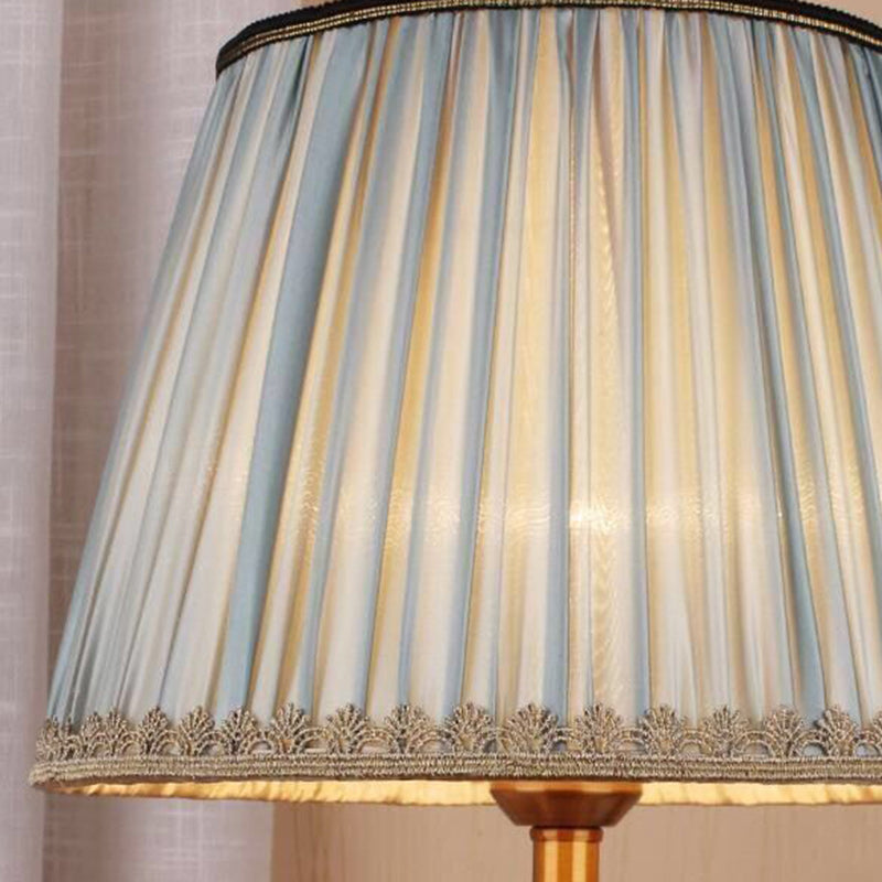 Traditional European Drum Iron Crystal Fabric 1-Light Table Lamp For Living Room