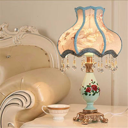 Traditional European Vase Base Resin Fabric 1-Light Table Lamp For Bedroom
