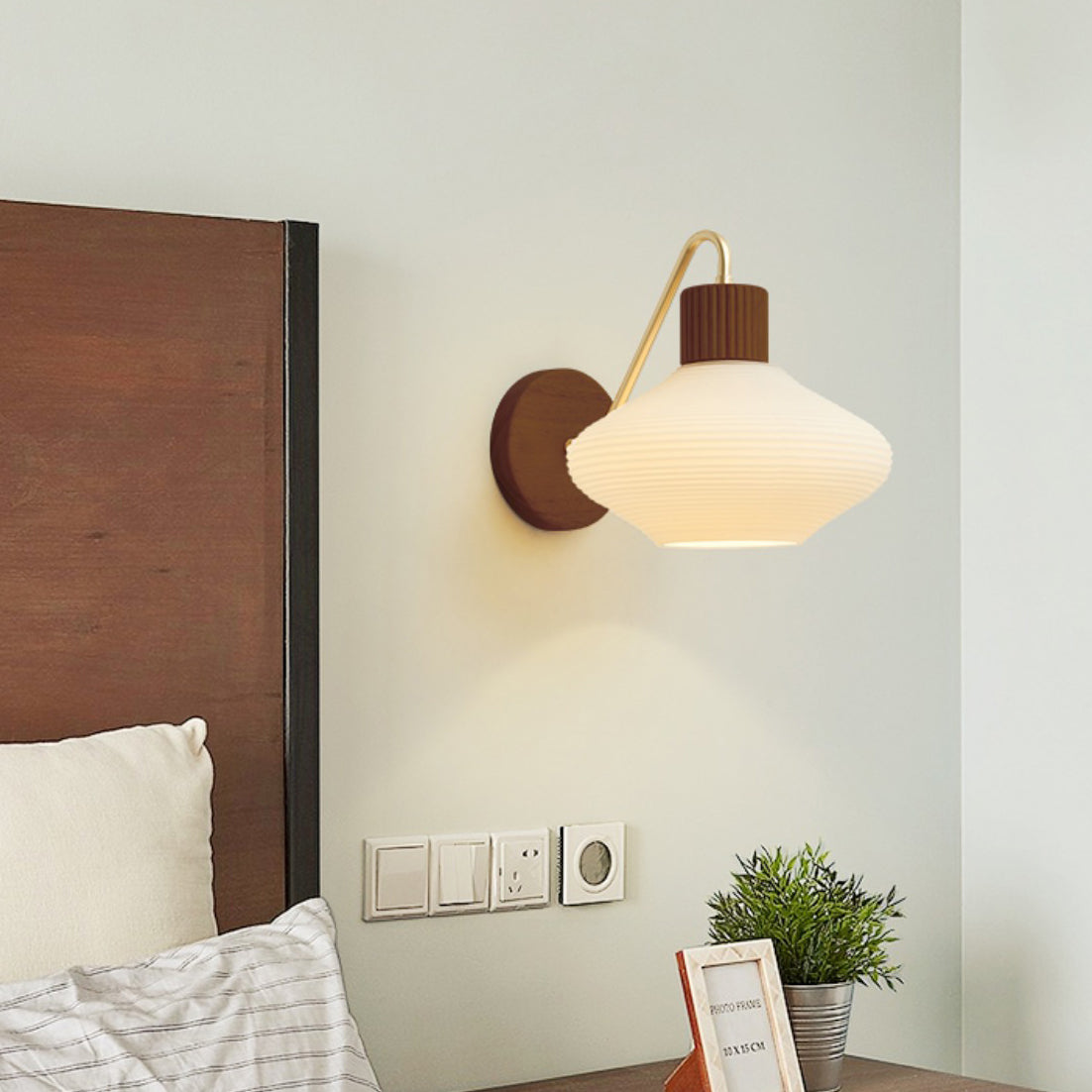 Contemporary Nordic Oval Striped Glass Wood 1-Light Wall Sconce Lamp For Living Room