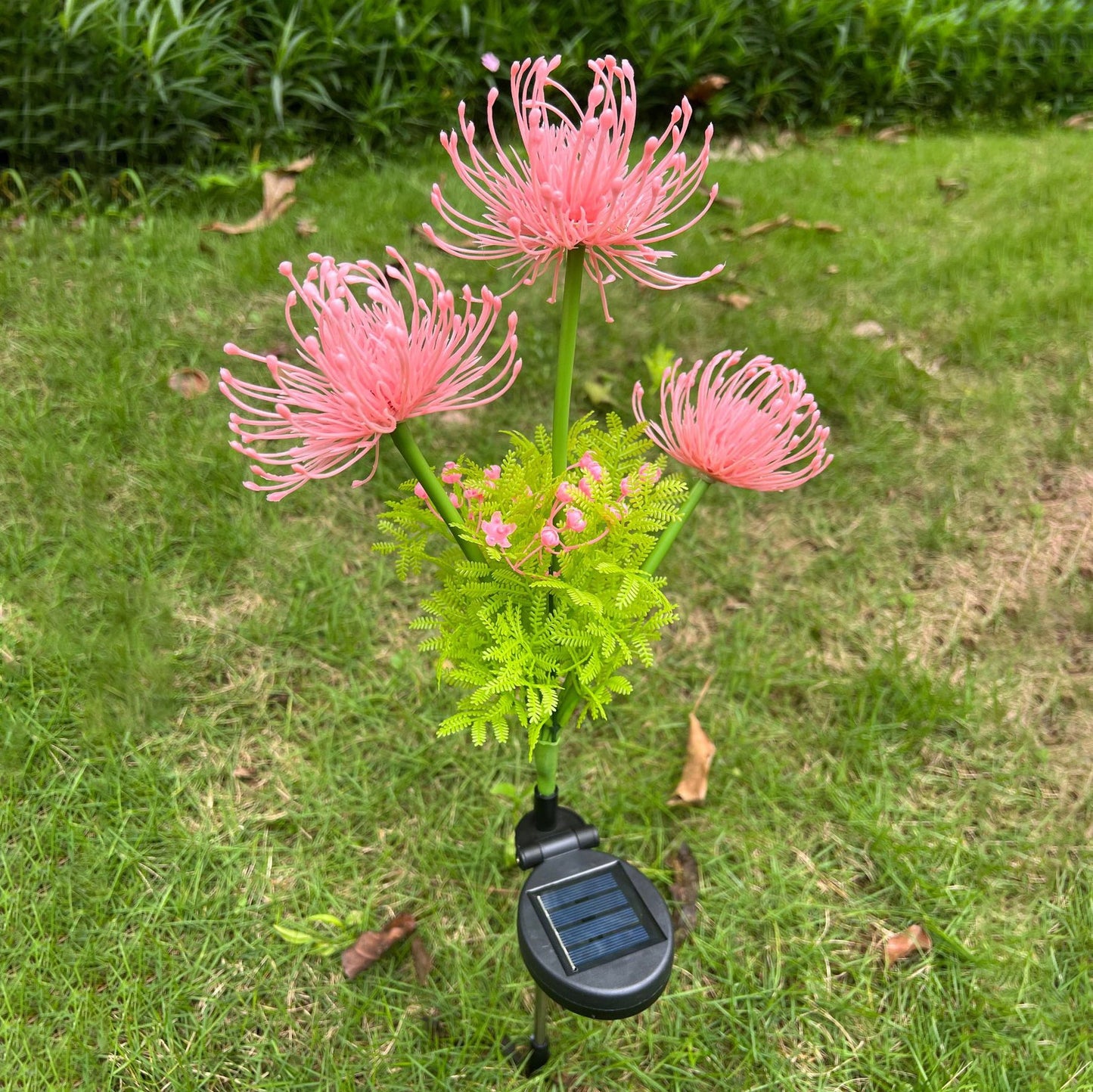 Contemporary Creative Artificial PVC Flower LED Solar Waterproof Lawn Insert Light For Outdoor Patio