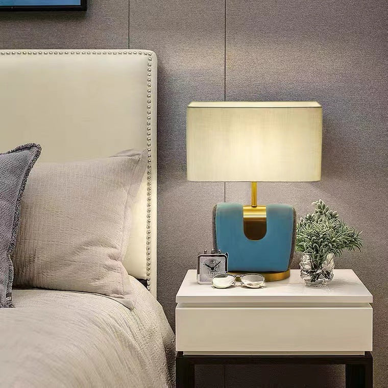 Traditional Vintage Rectangle Hardware Flannel Fabric 1-Light Table Lamp For Bedroom