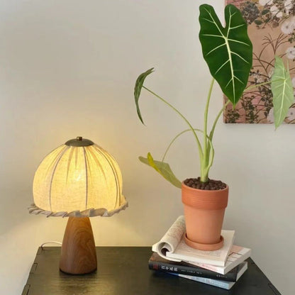 Traditional Vintage Ceramic Handmade Linen Flower Bud 1-Light Table Lamp For Bedroom
