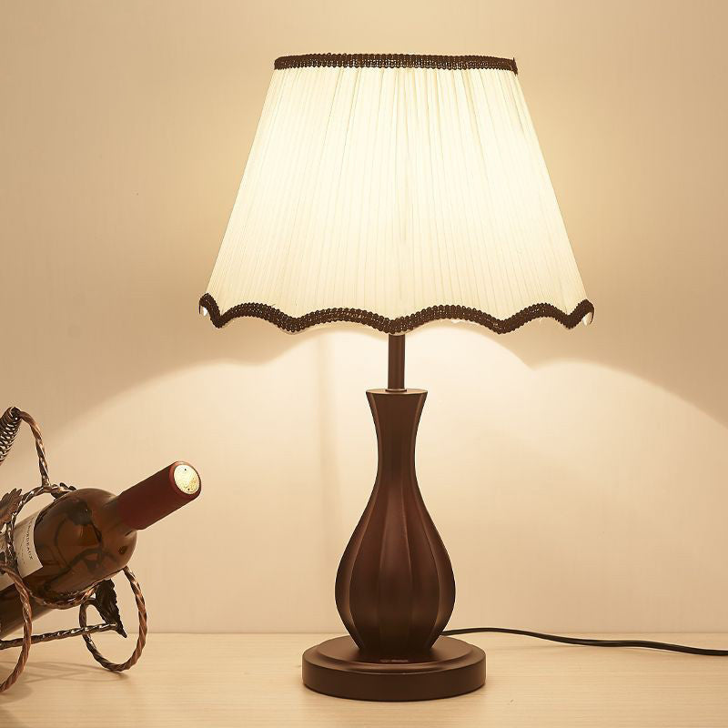 Traditional Vintage Drum Fabric Wood 1-Light Table Lamp For Living Room