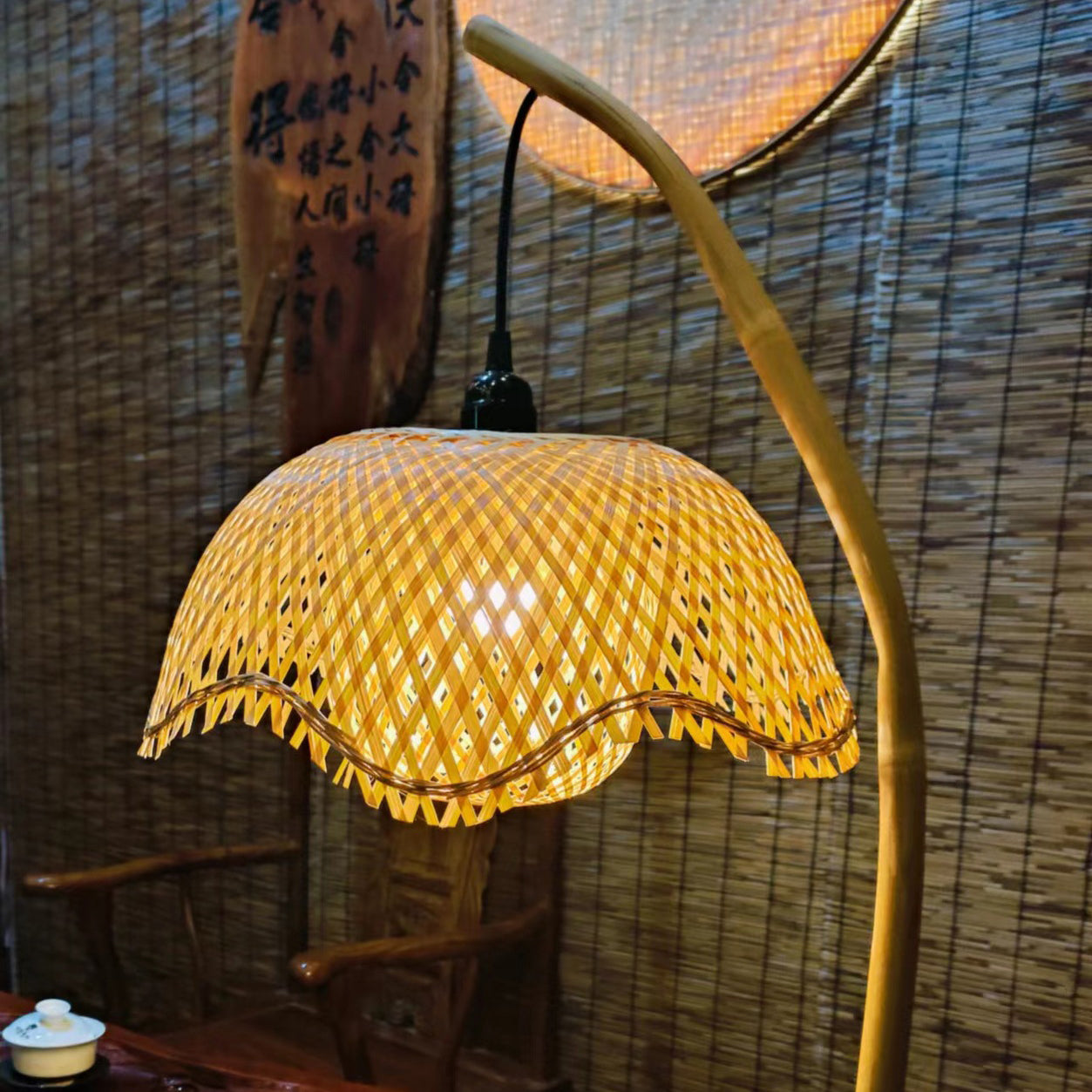 Contemporary Boho Lotus Shape Bamboo 1-Light Table Lamp For Bedroom