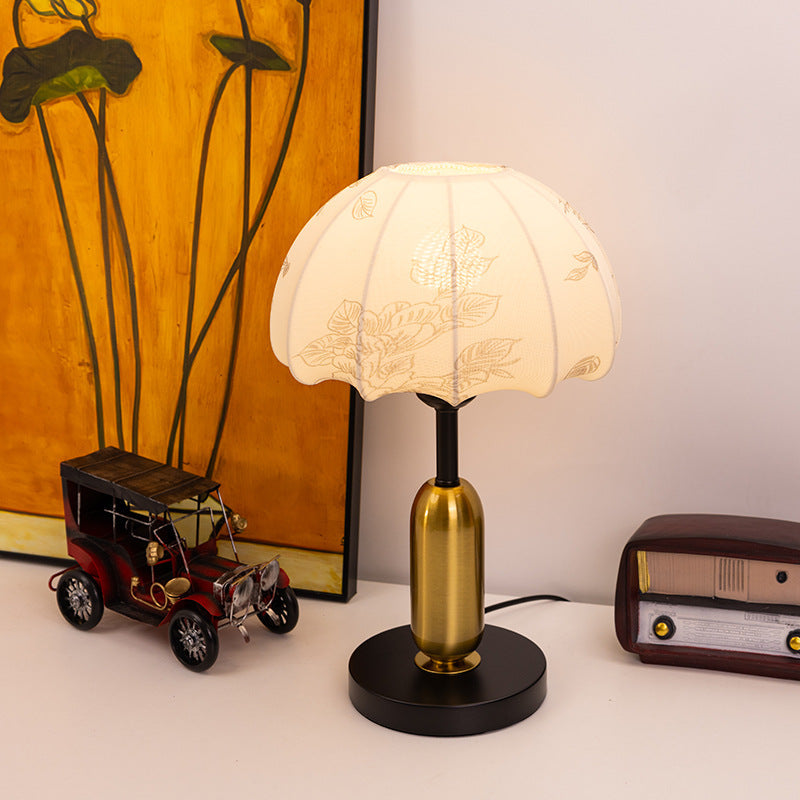 Traditional Vintage Iron Fabric Dome Leaves Pattern 1-Light Table Lamp For Bedroom