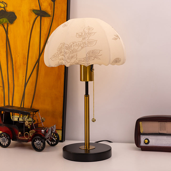 Traditional Vintage Iron Fabric Dome Leaves Pattern 1-Light Table Lamp For Bedroom