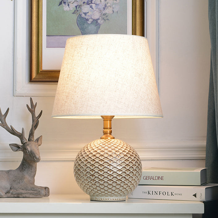 Traditional Vintage Round Base Drum Shape Ceramic Brass Fabric 1-Light Table Lamp For Living Room